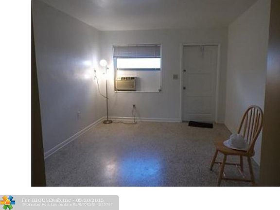 3rd image of 9283 SW 39th St