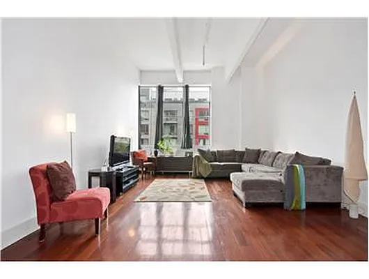Sold by Douglas Elliman | media 22
