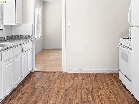 3rd image of 4500 San Carlos Ave #4502