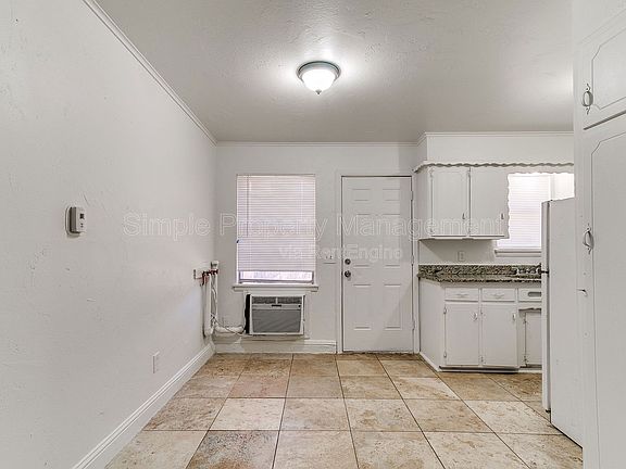 5th image of 2932 NW 32nd St