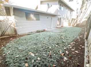 509 & 511 V St, Springfield, OR 97477