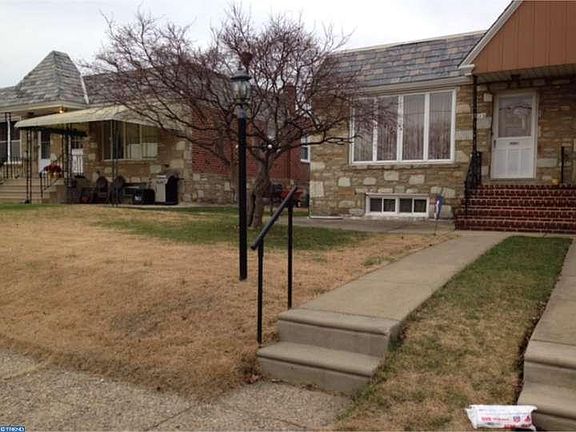 2nd image of 1013 Borbeck Ave