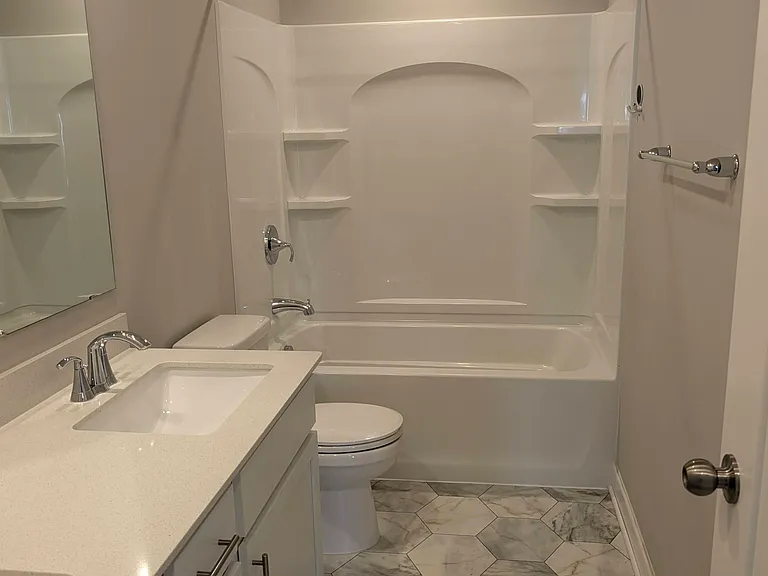 7368 183rd St W — Photo 24