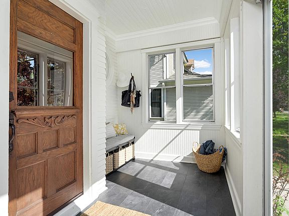 3rd image of 3720 Blaisdell Ave