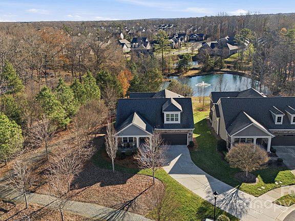 2nd image of 1720 Traditions Ct