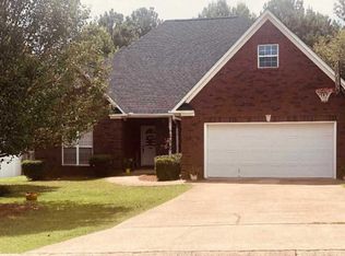 160 Lakeshore Dr, Lincoln, AL 35096