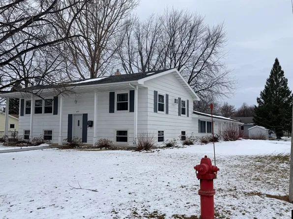 429 14th St N, Breckenridge, MN 56520