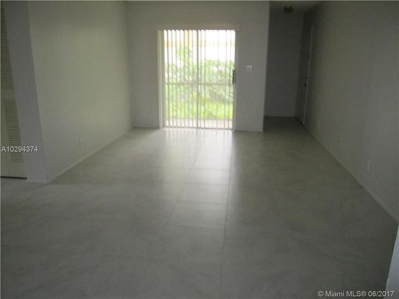 3rd image of 702 Gardens Dr APT 106