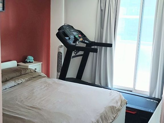 5th image of 30 Grand Trunk Cres #30