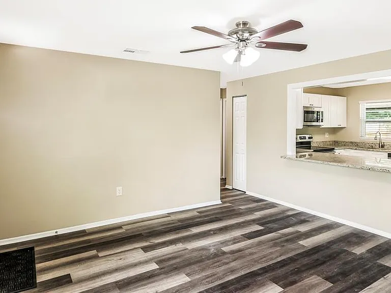 3526 Martell St — Photo 16