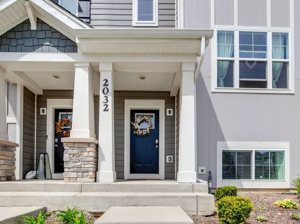 2032 Yellowstone Blvd, Mundelein, IL