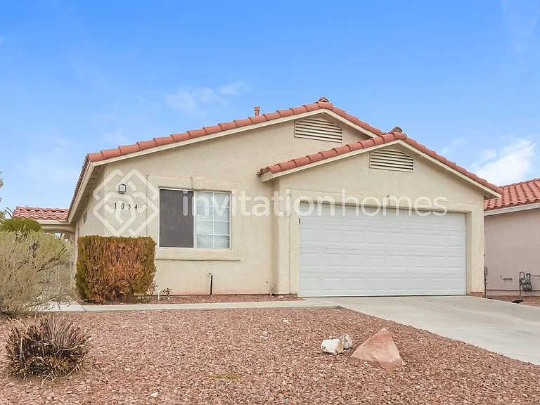 1054 Whispering Birch Ave — Photo 1
