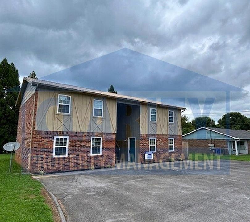 1st image of 1380 Village Oak Cir NW #2