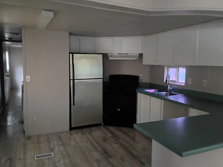 1227 Pawnee Trl — Photo 2