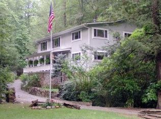 120 Countrywood Dr, Townsend, TN 37882