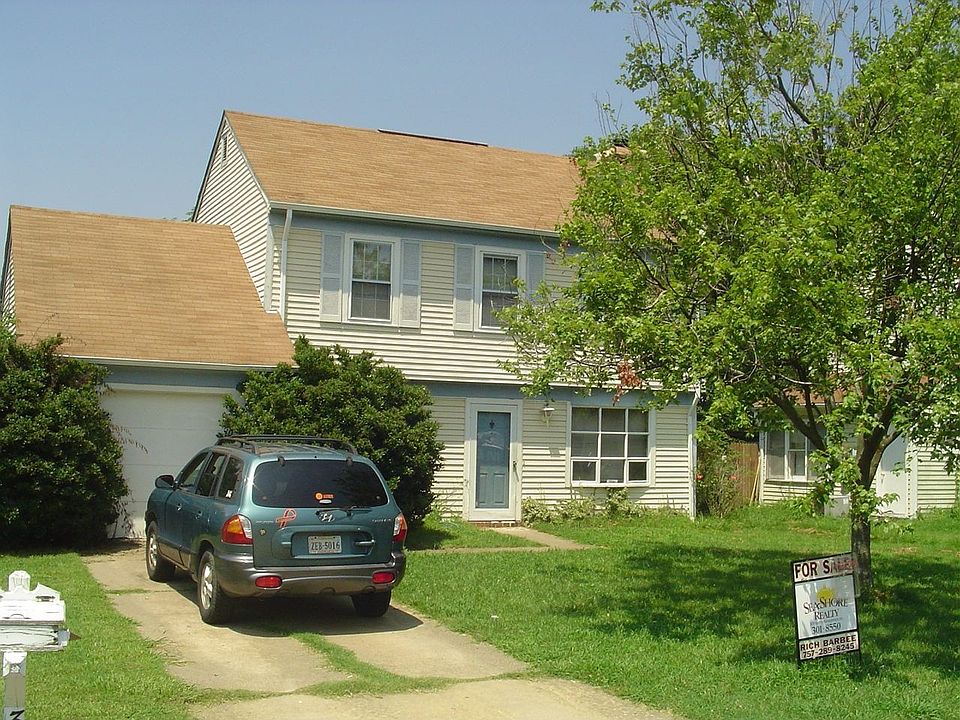 1st image of 3712 Oak Creek Ct