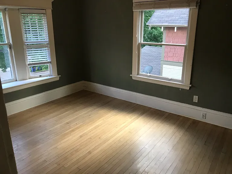 1247 Bemis St SE — Photo 9