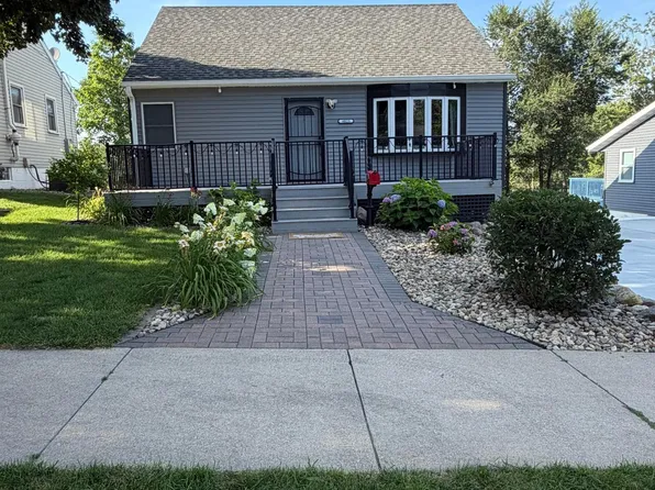 4025 7th Pl NW, Rochester, MN 55901