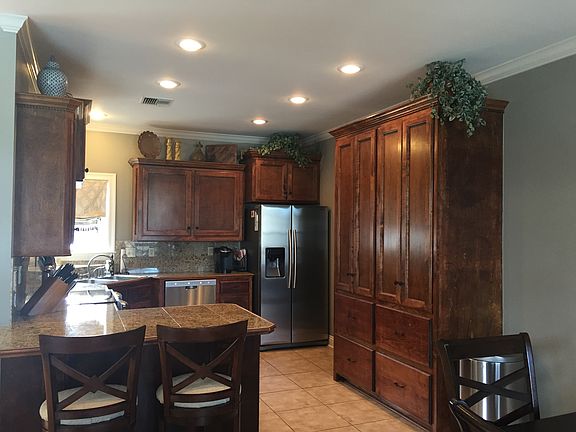 3rd image of 106 Meadow Lake Dr