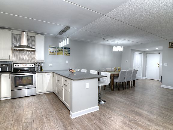 5th image of 150 Red Top Dr APT 203