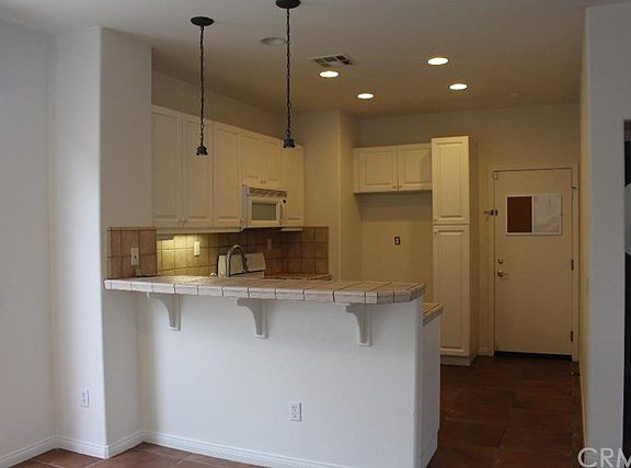 4th image of 22827 Serra Dr