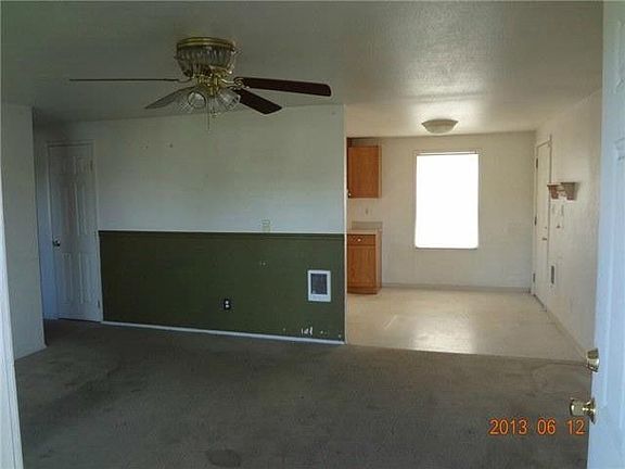 2nd image of 3707 S Ash St