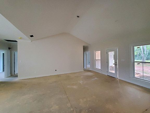 4th image of 112 Hollister Dr
