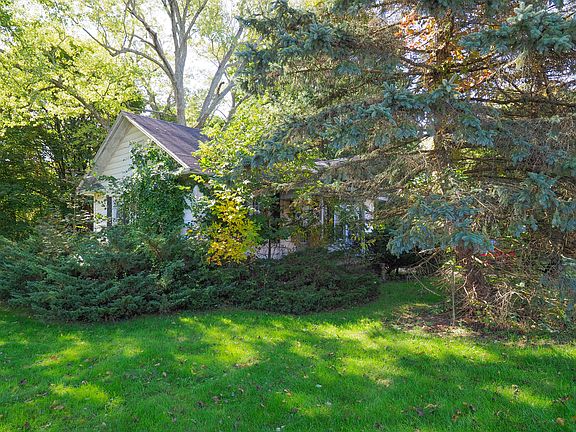 2nd image of 1816 E Centre Ave