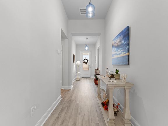4th image of 1118 Barrington Way