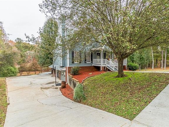 3rd image of 4489 Tiffany Ln