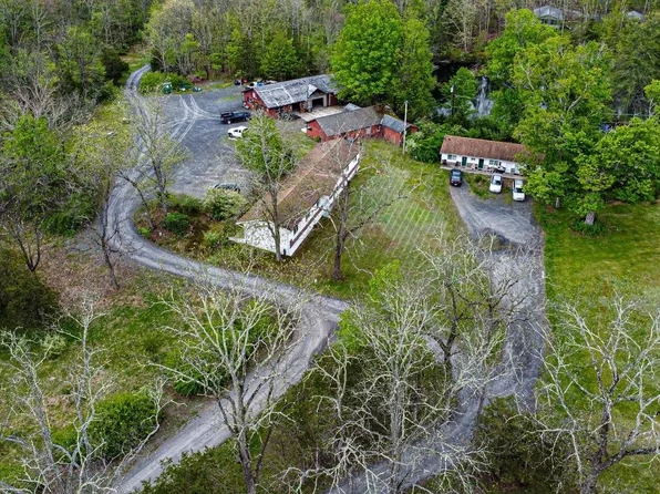 174 Sports Camp Rd, East Stroudsburg, PA 18302