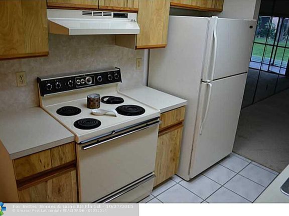 4th image of 9553 NW 2nd Pl #1