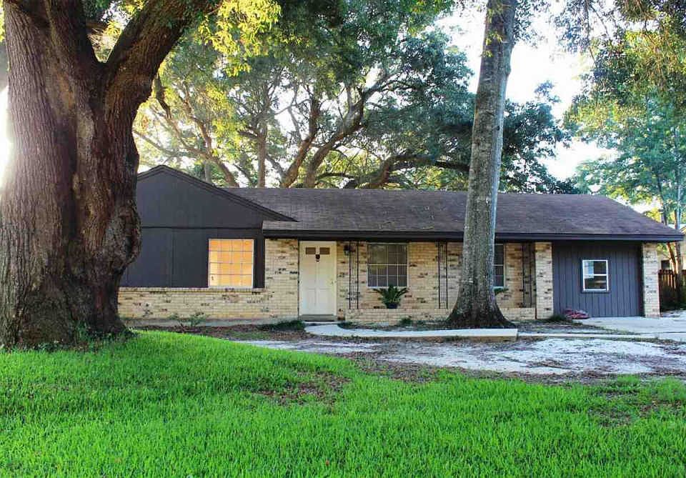 1st image of 8144 Tippin Ave