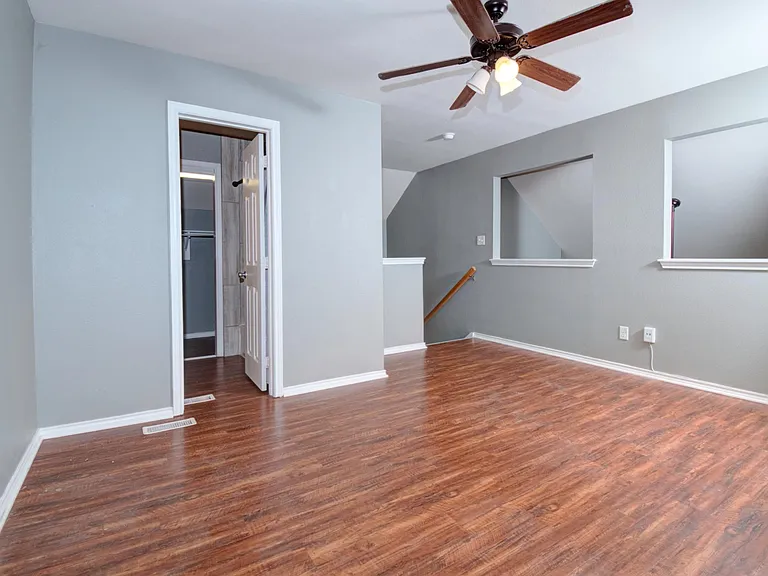 9831 Walnut St #209 — Photo 15