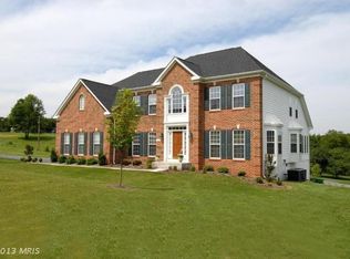 608 Corsair Ct, Sykesville, MD 21784