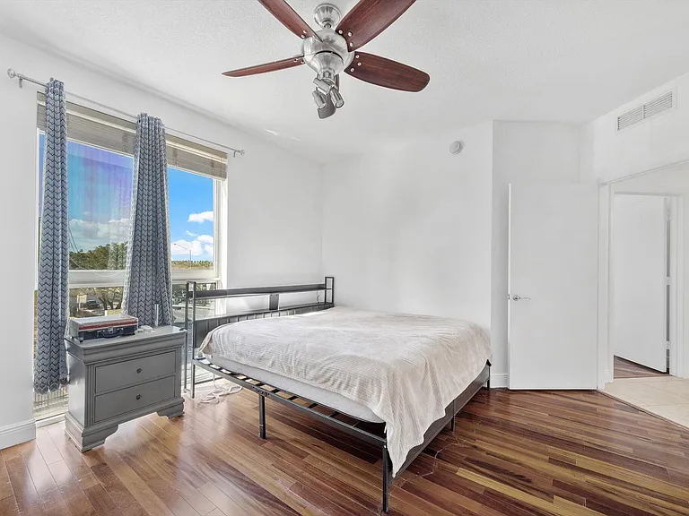 7270 SW 88th St #B203 — Photo 10