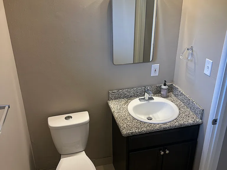 1123 E McLellan Blvd #3 — Photo 10