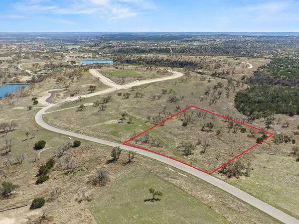 740 Hagee Dr, Fredericksburg, TX 78624