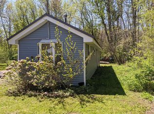 7278 Lakeshore Rd, Cicero, NY 13039