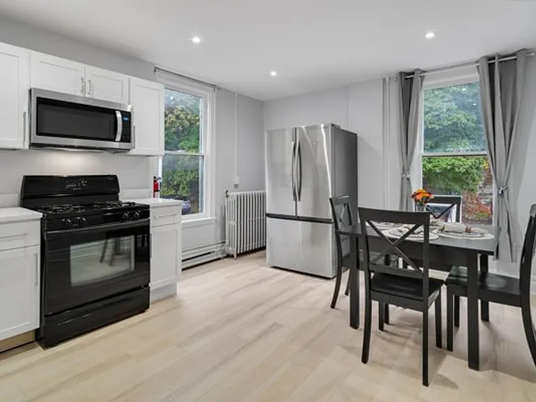 Quarry St. Apartments — Photo 169