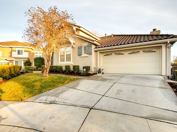2nd image of 772 Sirica Ct