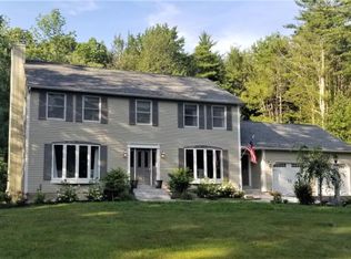 25 Brookside Dr, Falmouth, ME 04105