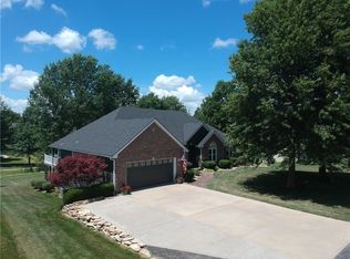 17785 157th St, Basehor, KS 66007