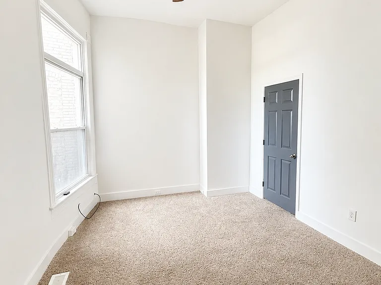 2125 Bolton St #1 — Photo 7