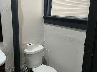 536 E Dekalb St, Camden, SC 29020