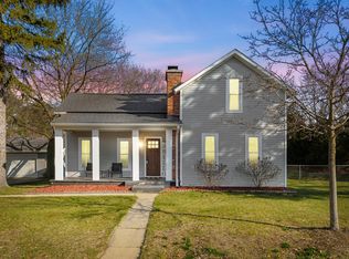 727 E 2nd St, Lawton, MI 49065