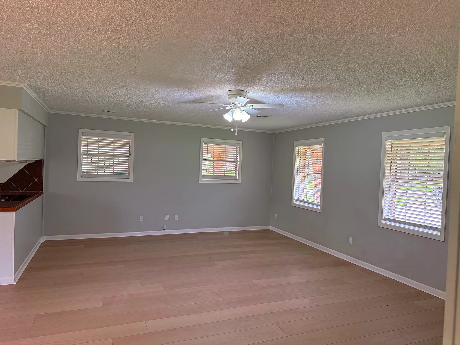 3 bed, 1575 sqft, $1,800 — Photo 3