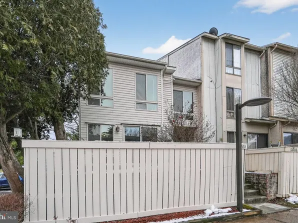 10200 Ridgeline Dr, Gaithersburg, MD 20886