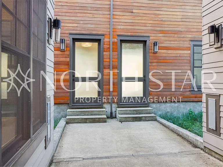 566 4th St — Photo 72