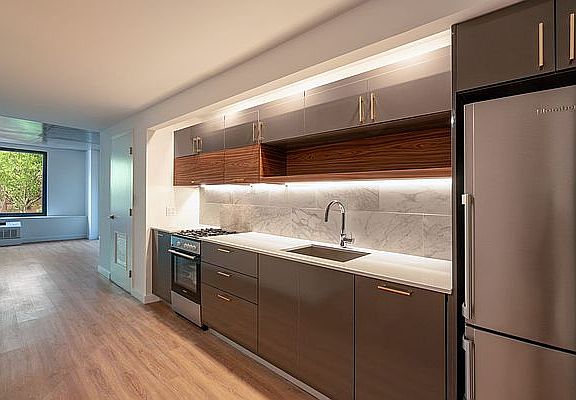 4th image of 222 Johnson Ave APT 5D